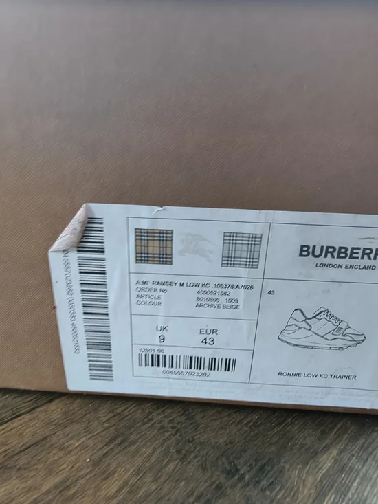 Burberry Multicolored Animal & Check Print Sneakers with Green Laces - Picture 9 of 9